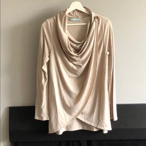 Boutique top size small
